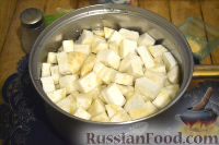 Фото приготовления рецепта: Суп-пюре из сельдерея - шаг №4