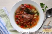 Фото к рецепту: Фасолевый суп со свиными ребрышками