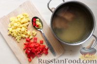 Фото приготовления рецепта: Фасолевый суп со свиными ребрышками - шаг №3