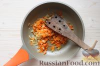 Фото приготовления рецепта: Жаркое из свинины с картофелем и томатным соусом - шаг №10