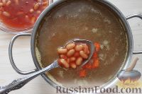 Фото приготовления рецепта: Фасолевый суп со свиными ребрышками - шаг №6