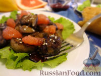 Фото к рецепту: Салат с печенью и грейпфрутом