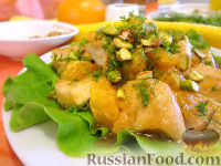 Фото к рецепту: Салат «Солнечный» с курицей и цитрусами