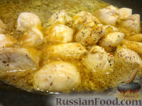 Фото приготовления рецепта: Салат «Солнечный» с курицей и цитрусами - шаг №6