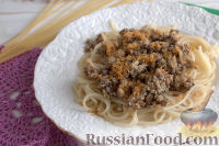 Фото к рецепту: Спагетти с сардинами и сухариками