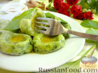 Фото приготовления рецепта: Картофельные ньокки со шпинатом и укропом - шаг №11