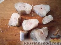 Фото приготовления рецепта: Уха с грибами - шаг №2