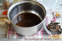 Фото приготовления рецепта: Куриные отбивные в винно-грибном соусе - шаг №3