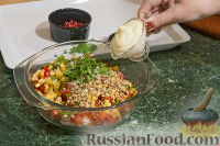 Фото приготовления рецепта: Салат с копченой курицей - шаг №11