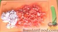 Фото приготовления рецепта: Салат с ветчиной и фасолью - шаг №2