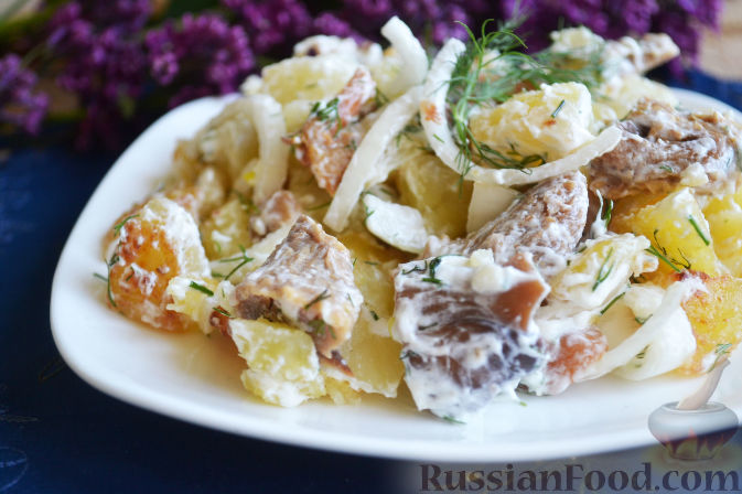 Салат с солеными груздями – пошаговый рецепт приготовления с фото