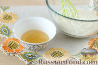 Фото приготовления рецепта: Сметанное желе с медом и черносливом - шаг №5