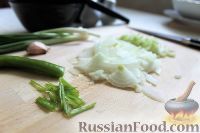 Фото приготовления рецепта: Рис с фасолью и беконом - шаг №10