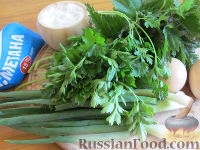 Фото приготовления рецепта: Салат с крапивой и зеленым луком - шаг №1