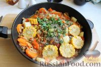 Фото приготовления рецепта: Аргентинское овощное рагу в тыкве - шаг №16