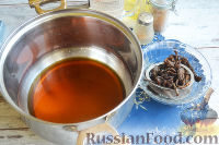 Фото приготовления рецепта: Суп с белыми грибами и сливками - шаг №3