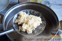 Фото приготовления рецепта: Суп с белыми грибами и сливками - шаг №19