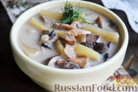Фото приготовления рецепта: Суп с белыми грибами и сливками - шаг №21