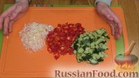 Фото приготовления рецепта: Салат "Калейдоскоп" с курицей и овощами - шаг №3