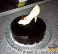 Фото к рецепту: Бисквитный торт "Чародейка"