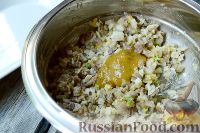 Фото приготовления рецепта: Канапе с салатом из сельди - шаг №8