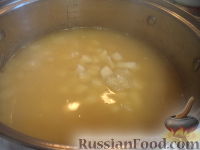 Фото приготовления рецепта: Суп с говядиной и горохом - шаг №4