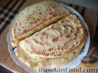 Фото к рецепту: Лепешки с зеленью и сыром (по-кавказски)