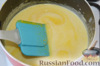 Фото приготовления рецепта: Кростата (открытый пирог) с клубникой и заварным кремом - шаг №14