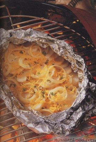 Рецепт Картофель, запеченный в фольге с луком