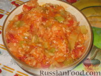 Фото приготовления рецепта: Консервированный салат с рисом - шаг №8