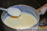 Фото приготовления рецепта: Запеканка из кабачков с соусом бешамель - шаг №5