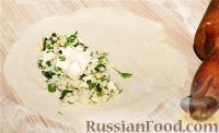 Фото приготовления рецепта: Чебуреки с рисом, яйцом и зеленью - шаг №13