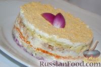 Фото к рецепту: Советская классика: салат "Мимоза"