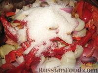 Фото приготовления рецепта: Овощное рагу с цветной капустой и стручковой фасолью - шаг №12