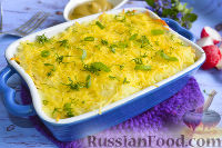 Фото приготовления рецепта: Картофельная запеканка с консервированными кальмарами и сыром - шаг №9