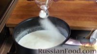 Фото приготовления рецепта: Молочная манная каша - шаг №5