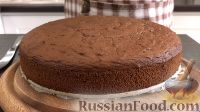 Фото приготовления рецепта: Шоколадно-ореховый торт - шаг №5