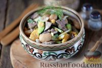 Фото к рецепту: Салат с куриной печенью, фасолью и огурцами