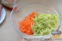 Фото приготовления рецепта: Свинина в соусе терияки, с овощным салатом - шаг №3