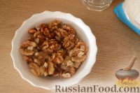 Фото приготовления рецепта: Варенье из черешни с грецким орехом - шаг №3