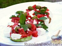 Фото к рецепту: Салат с жареными кабачками и перцем