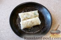 Фото приготовления рецепта: Сосиски в лаваше, с маринованными огурцами и сыром - шаг №6