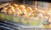 Фото приготовления рецепта: Кабачки, фаршированные грибами и рисом - шаг №13