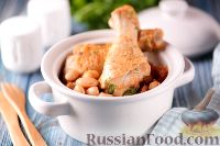 Фото к рецепту: Курица, тушенная с фасолью, овощами и грибами
