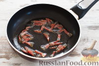 Фото приготовления рецепта: Рыба в томате, с зеленым горошком - шаг №2