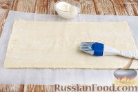 Фото приготовления рецепта: Быстрый луковый пирог с сыром - шаг №3