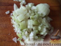 Фото приготовления рецепта: Картофель, тушенный с грибами - шаг №4