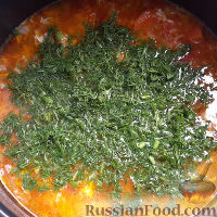 Фото приготовления рецепта: Куриный суп с помидорами - шаг №8