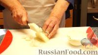 Фото приготовления рецепта: Творожное суфле с яблоками - шаг №7