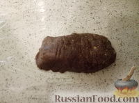 Фото приготовления рецепта: Сладкая колбаска со сметаной - шаг №6